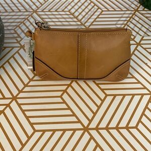 Vintage Coach Light Brown/Tan Leather Wristlet